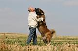 ADULTE ET CHIEN 296